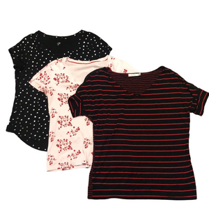 Bundle of Ladies Patterned T-shirts - Size Small